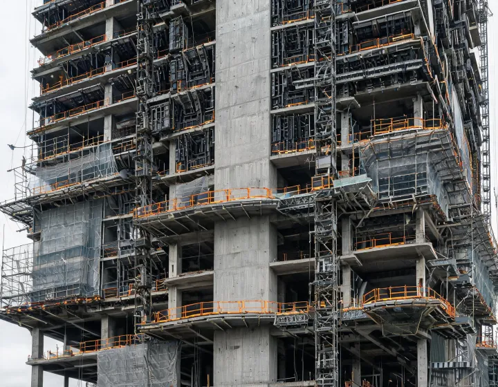 PERI formwork panels on a high-rise concrete core pour